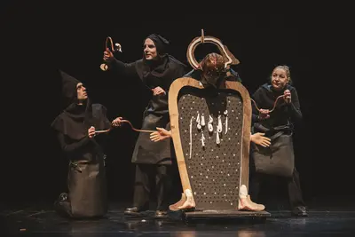 Zdjęcia spektakl Szkoła Katów - Teatr RABCIO